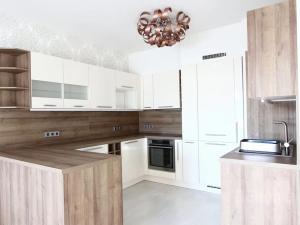 Pronájem bytu 2+kk, Praha - Modřany, Československého exilu, 53 m2