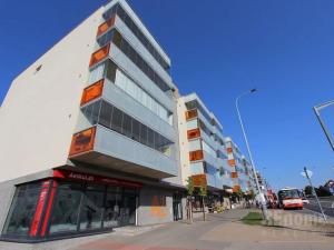 Pronájem bytu 2+kk, Praha - Modřany, Československého exilu, 53 m2