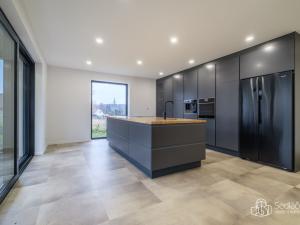 Prodej rodinného domu, Šabina, 182 m2