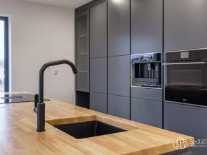 Prodej rodinného domu, Šabina, 182 m2