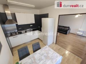 Prodej bytu 3+1, Praha - Prosek, Veltruská, 62 m2