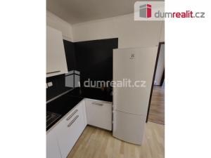 Prodej bytu 3+1, Praha - Prosek, Veltruská, 62 m2