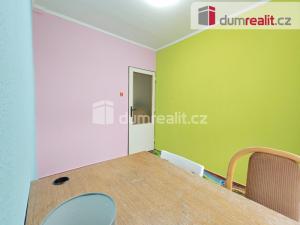 Prodej bytu 3+1, Praha - Prosek, Veltruská, 62 m2