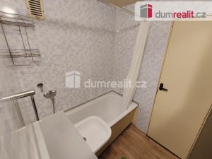 Prodej bytu 3+1, Praha - Prosek, Veltruská, 62 m2