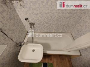 Prodej bytu 3+1, Praha - Prosek, Veltruská, 62 m2