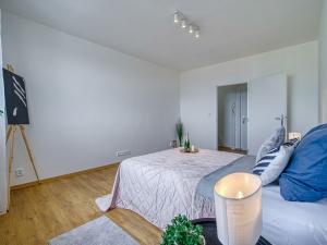 Pronájem bytu 3+1, Chomutov, Vítězslava Nezvala, 65 m2