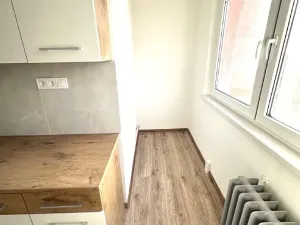 Pronájem bytu 3+1, Klášterec nad Ohří, Školní, 82 m2