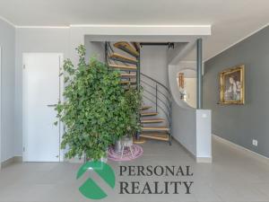 Prodej rodinného domu, Šestajovice, Trativody, 212 m2