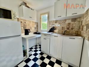 Prodej chaty, Jesenice, 30 m2