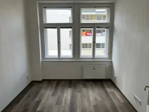 Pronájem bytu 3+kk, Praha - Žižkov, Jeseniova, 57 m2