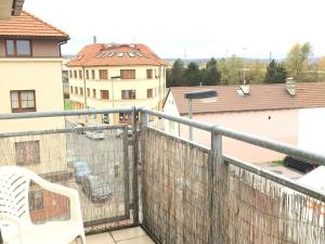 Pronájem bytu 2+kk, Praha - Modřany, Komořanská, 50 m2