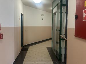 Pronájem bytu 2+kk, Praha - Modřany, Komořanská, 50 m2