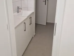 Pronájem skladu, Brno, Okružní, 11 m2