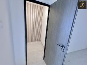 Pronájem bytu 2+1, Chomutov, Bezručova, 56 m2