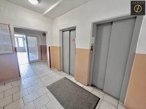Pronájem bytu 2+1, Chomutov, Bezručova, 56 m2