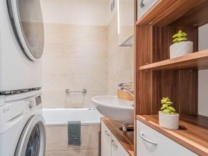 Prodej bytu 4+1, Praha - Hlubočepy, Gabinova, 96 m2