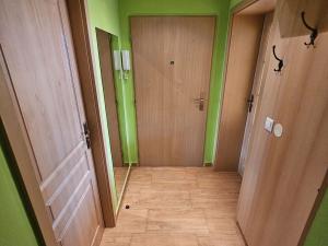 Prodej bytu 2+1, Mariánské Lázně, Nádražní náměstí, 78 m2