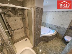 Prodej bytu 2+1, Mariánské Lázně, Nádražní náměstí, 78 m2
