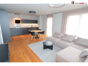 Pronájem bytu 3+kk, Praha - Strašnice, Ramonova, 99 m2