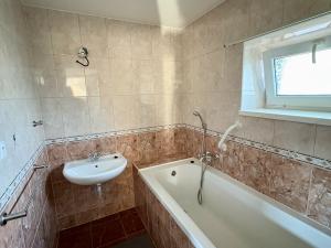 Prodej rodinného domu, Velké Hostěrádky, 115 m2