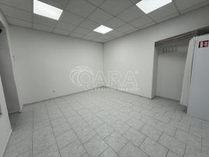 Pronájem obchodního prostoru, Benešov, Tyršova, 23 m2