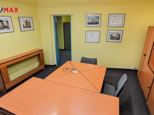 Pronájem kanceláře, Praha - Bubeneč, Bubenečská, 49 m2