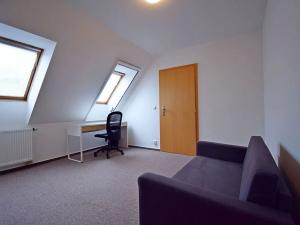 Pronájem rodinného domu, Praha - Řepy, Na Fialce II, 220 m2