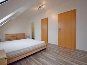 Pronájem rodinného domu, Praha - Řepy, Na Fialce II, 220 m2
