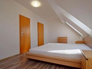 Pronájem rodinného domu, Praha - Řepy, Na Fialce II, 220 m2