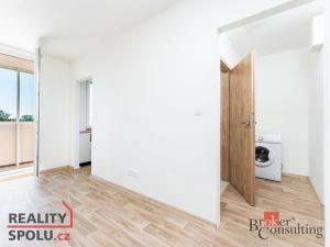 Pronájem bytu 1+kk, Hradec Králové - Slezské Předměstí, Třebechovická, 34 m2