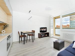 Prodej bytu 2+kk, Praha, Bukovecká, 33 m2