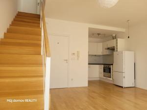 Prodej bytu 2+kk, Praha - Vinohrady, Boleslavská, 72 m2