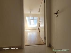 Prodej bytu 2+kk, Praha - Vinohrady, Boleslavská, 72 m2