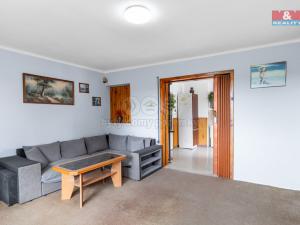 Prodej rodinného domu, Kněževes, Jižní, 140 m2