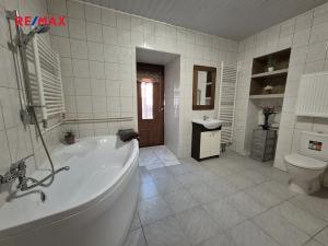 Prodej rodinného domu, Vraný, 199 m2