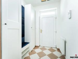 Prodej rodinného domu, Veleň, Sněžná, 144 m2