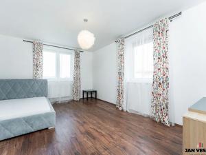 Prodej rodinného domu, Veleň, Sněžná, 144 m2
