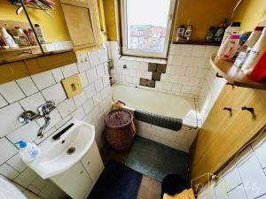 Prodej bytu 2+1, Zabrušany - Všechlapy, 52 m2