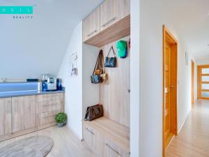 Pronájem bytu 3+1, Olomouc, Přichystalova, 80 m2