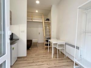 Pronájem bytu 1+kk, Brno, Hybešova, 23 m2