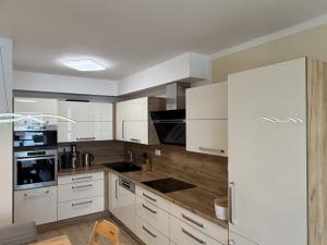 Prodej bytu 3+kk, České Budějovice - České Budějovice 7, Rožnovská, 75 m2