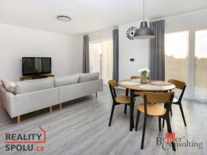 Prodej rodinného domu, Pečky - Velké Chvalovice, Za Statkem, 160 m2