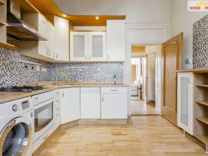 Prodej bytu 2+1, Karlovy Vary, náměstí Dr. M. Horákové, 55 m2