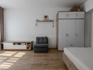 Pronájem bytu 1+1, Praha, 5. května, 43 m2