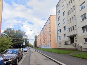 Pronájem bytu 2+1, Karlovy Vary, Krymská, 56 m2