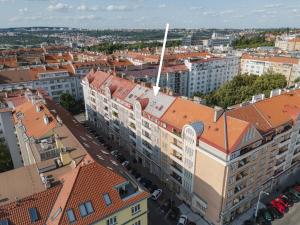 Pronájem bytu 2+1, Praha - Žižkov, Ambrožova, 68 m2