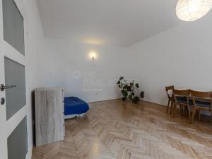 Pronájem bytu 2+1, Praha - Žižkov, Ambrožova, 68 m2