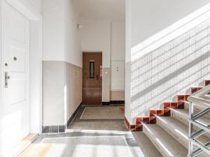 Pronájem bytu 2+1, Praha - Žižkov, Ambrožova, 68 m2