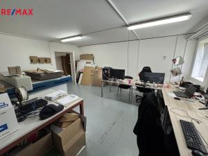 Prodej výrobních prostor, Věžky, 2322 m2