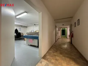Prodej výrobních prostor, Věžky, 2322 m2